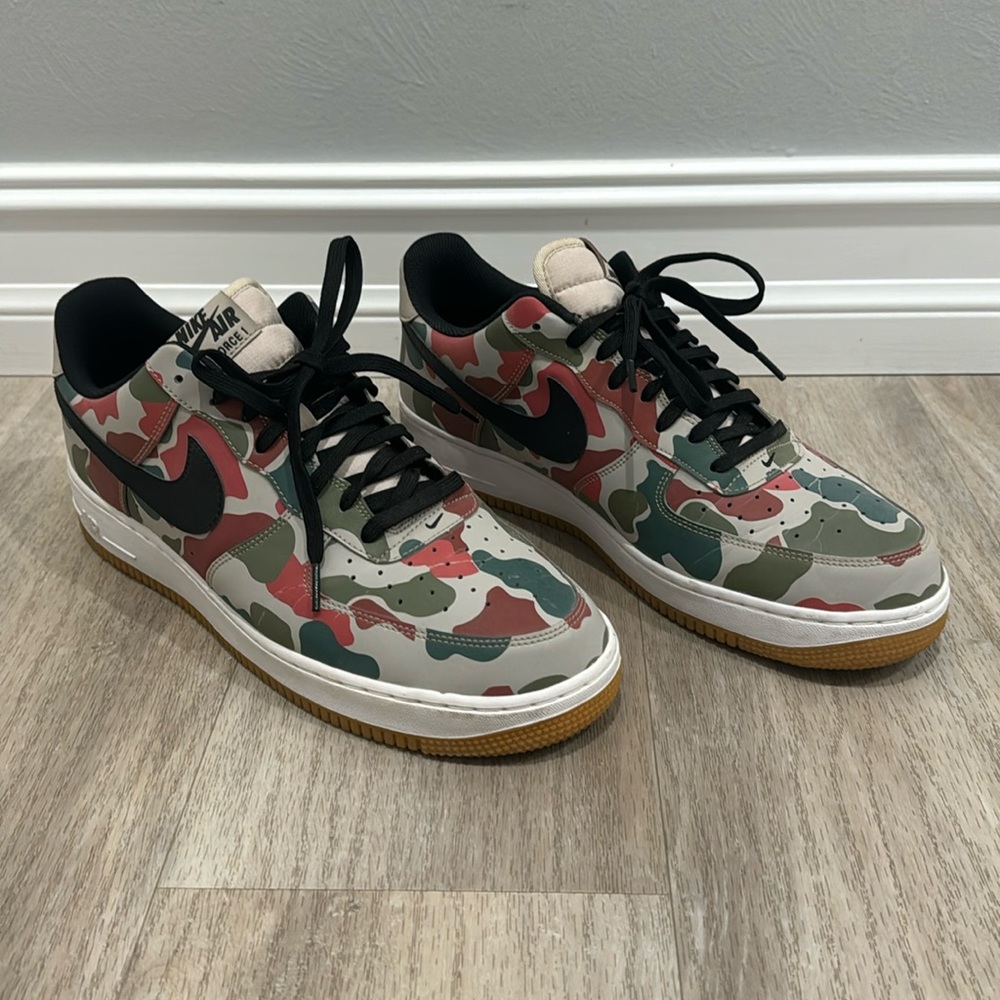 EUC Nike AF 1 Duck Camo